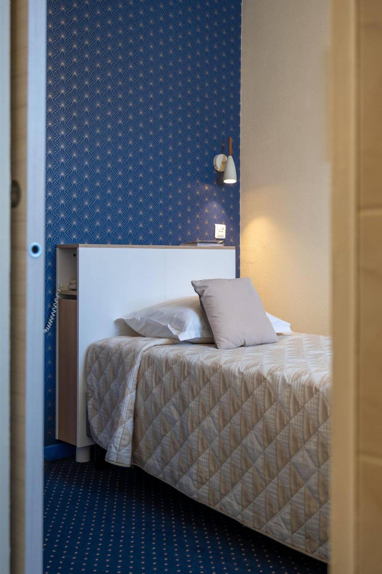 Hotel Logis 2*